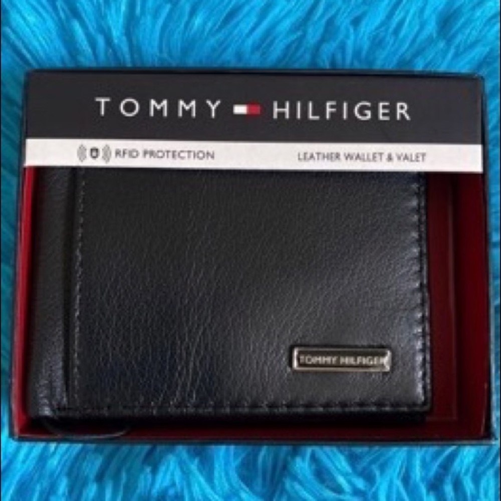 Tommy hilfiger men’s wallet